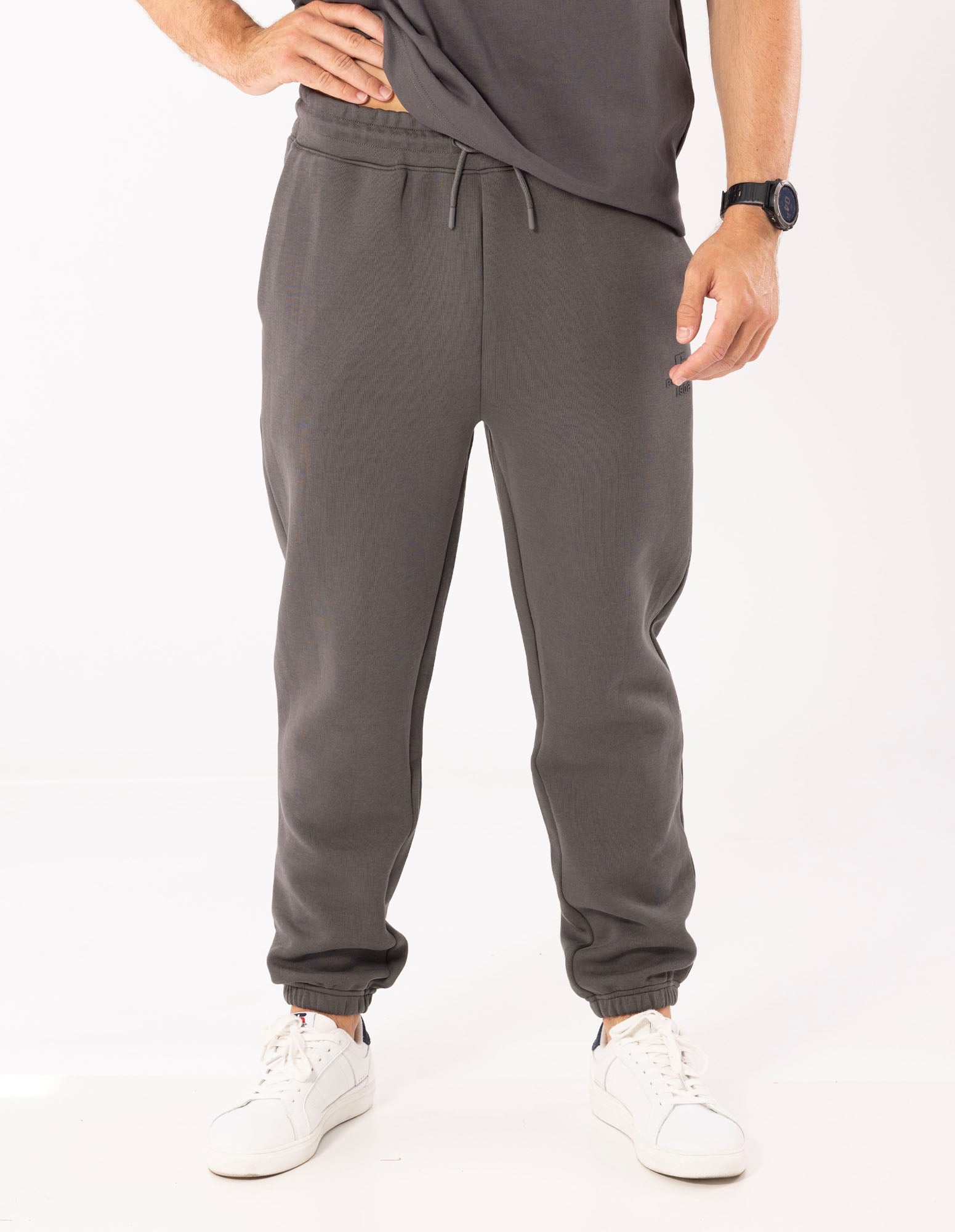 Russell Athletic Australia Men's R Tech Leisure Cuffed Track Pants - Iron True Since 1902