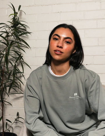 Women's R Logo Crew in Shadow Green