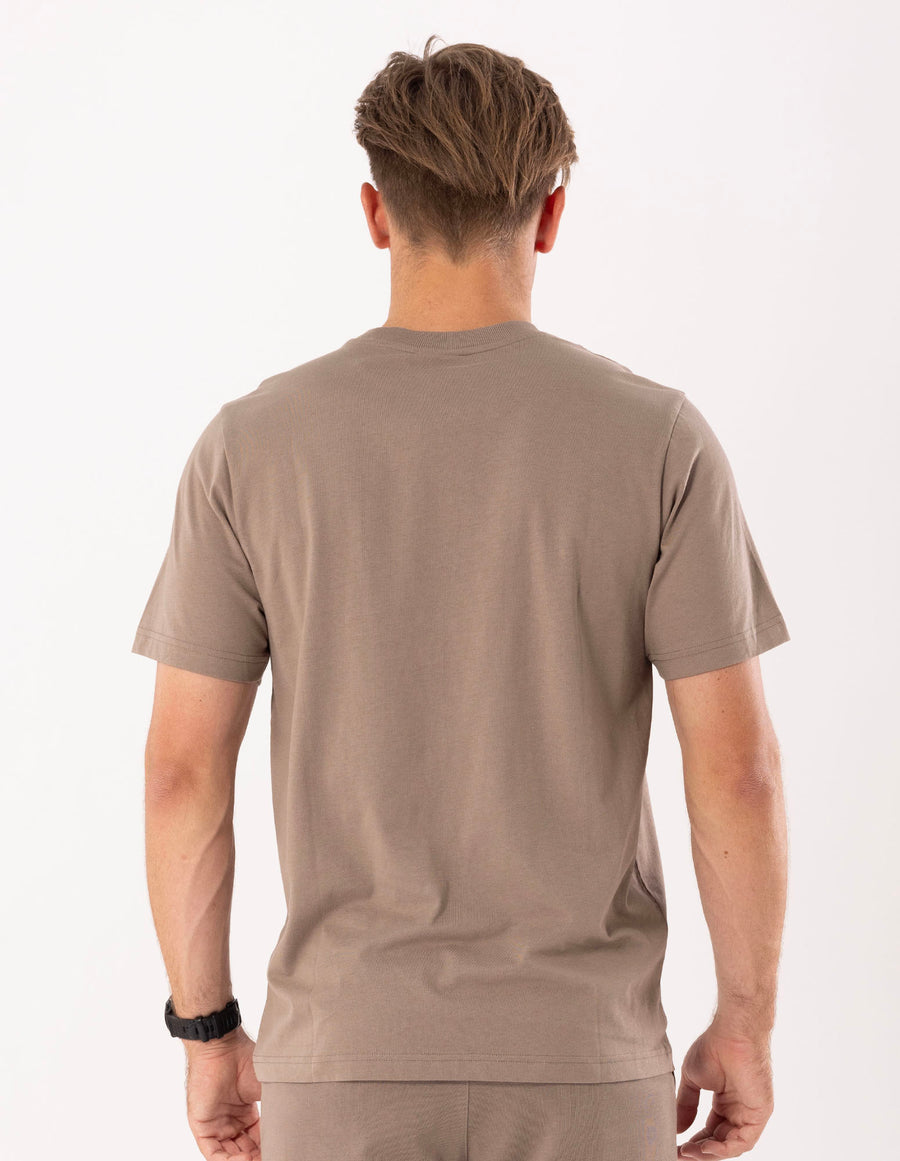 Men's USA 1902 Tee - Mocha - Image 3