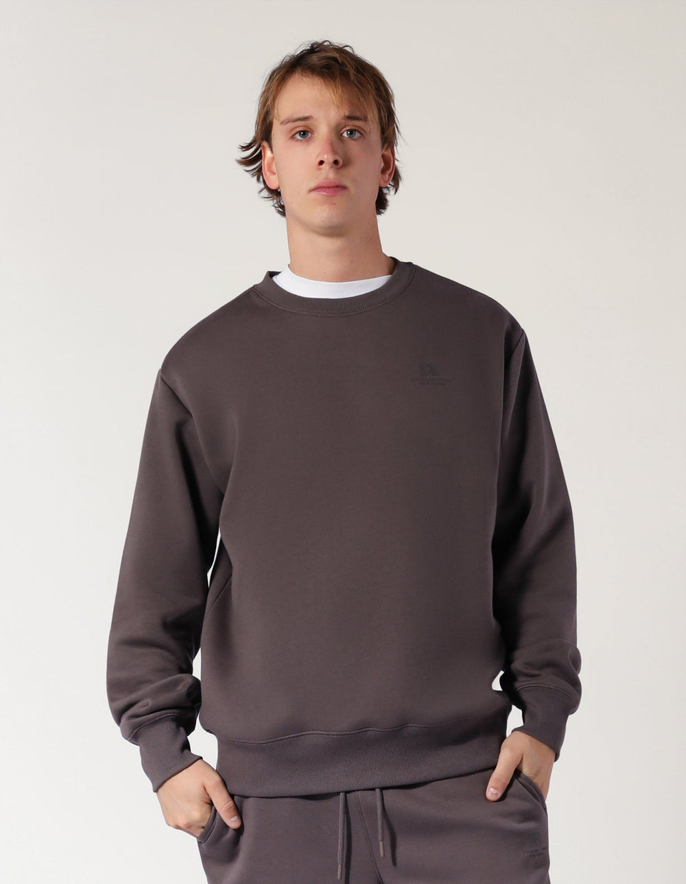 Men’s Brooklyn Crew Sweat - Peat Colour | Russell Athletic
