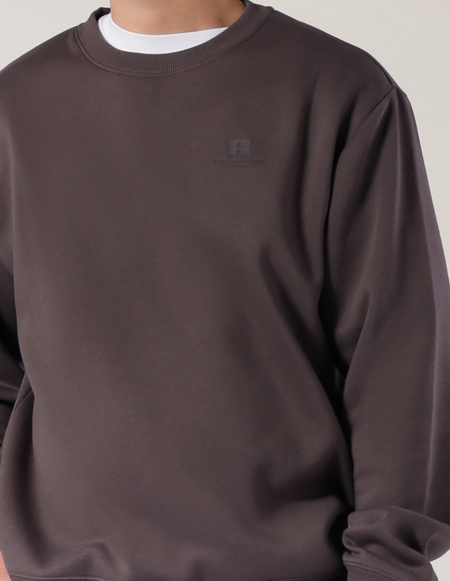 Men’s Brooklyn Crew Sweat - Peat Colour | Russell Athletic