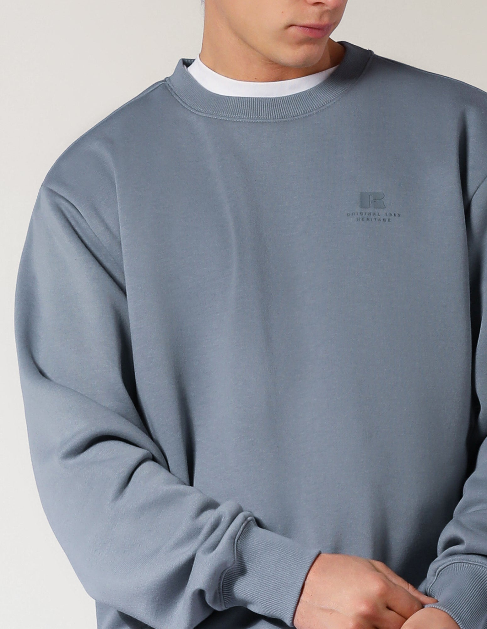 Russell Athletic Australia Men's Brooklyn Crew - Ash Colour True Since 1902