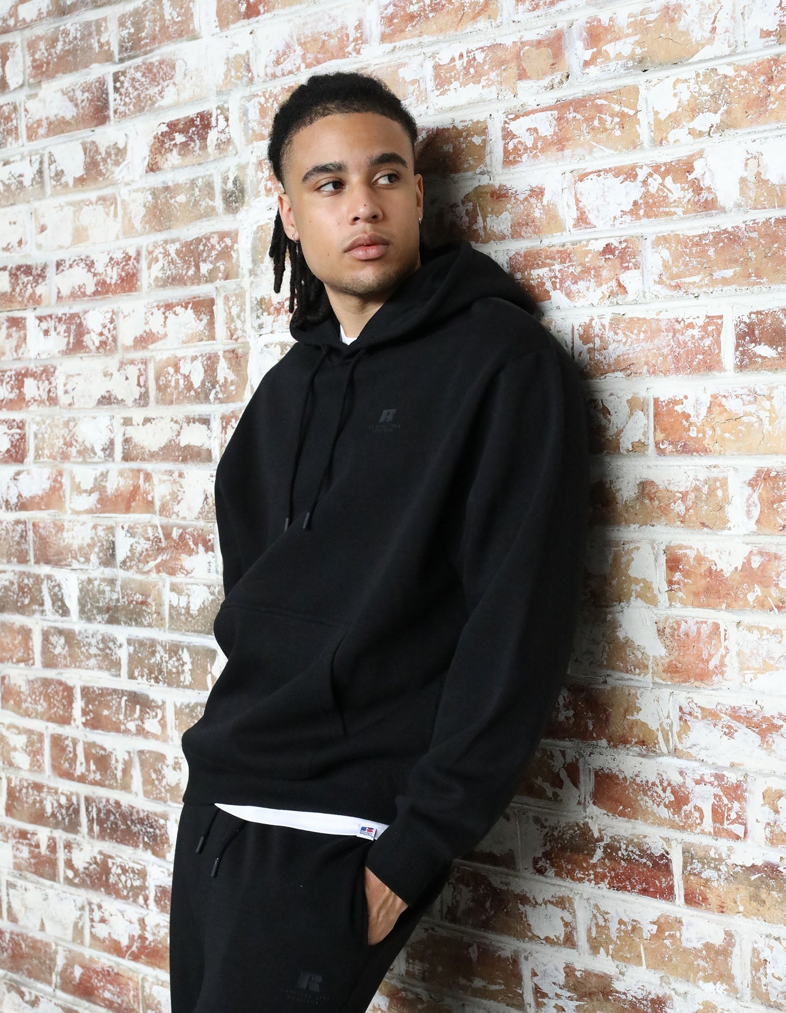 Russell Athletic Australia Men's Brooklyn Hoodie - Black True Since 1902