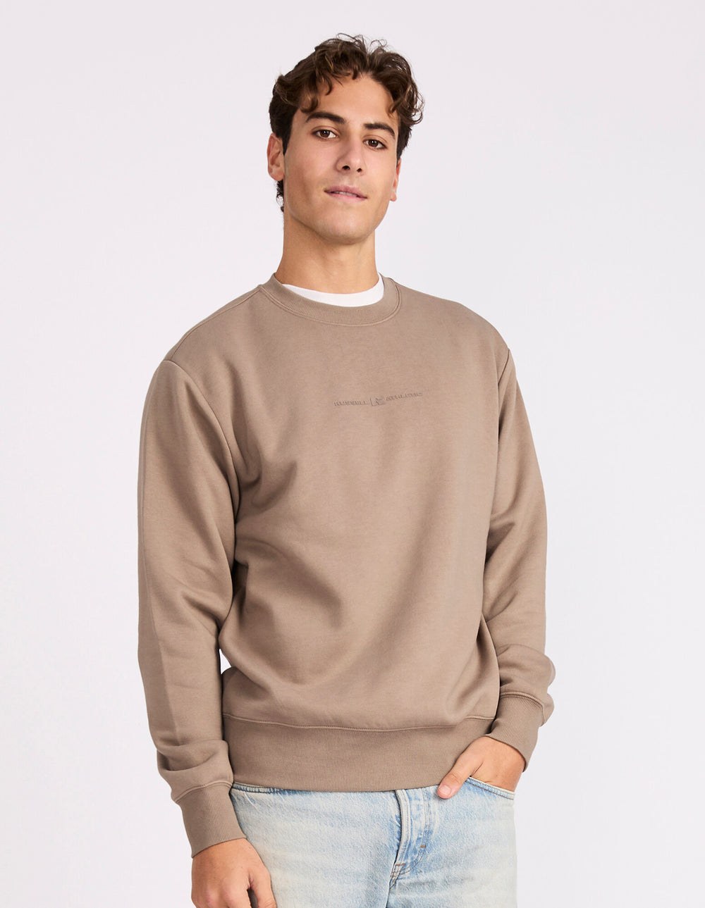 Russell Athletic Australia Brooklyn Men's Crew - Mocha True Since 1902
