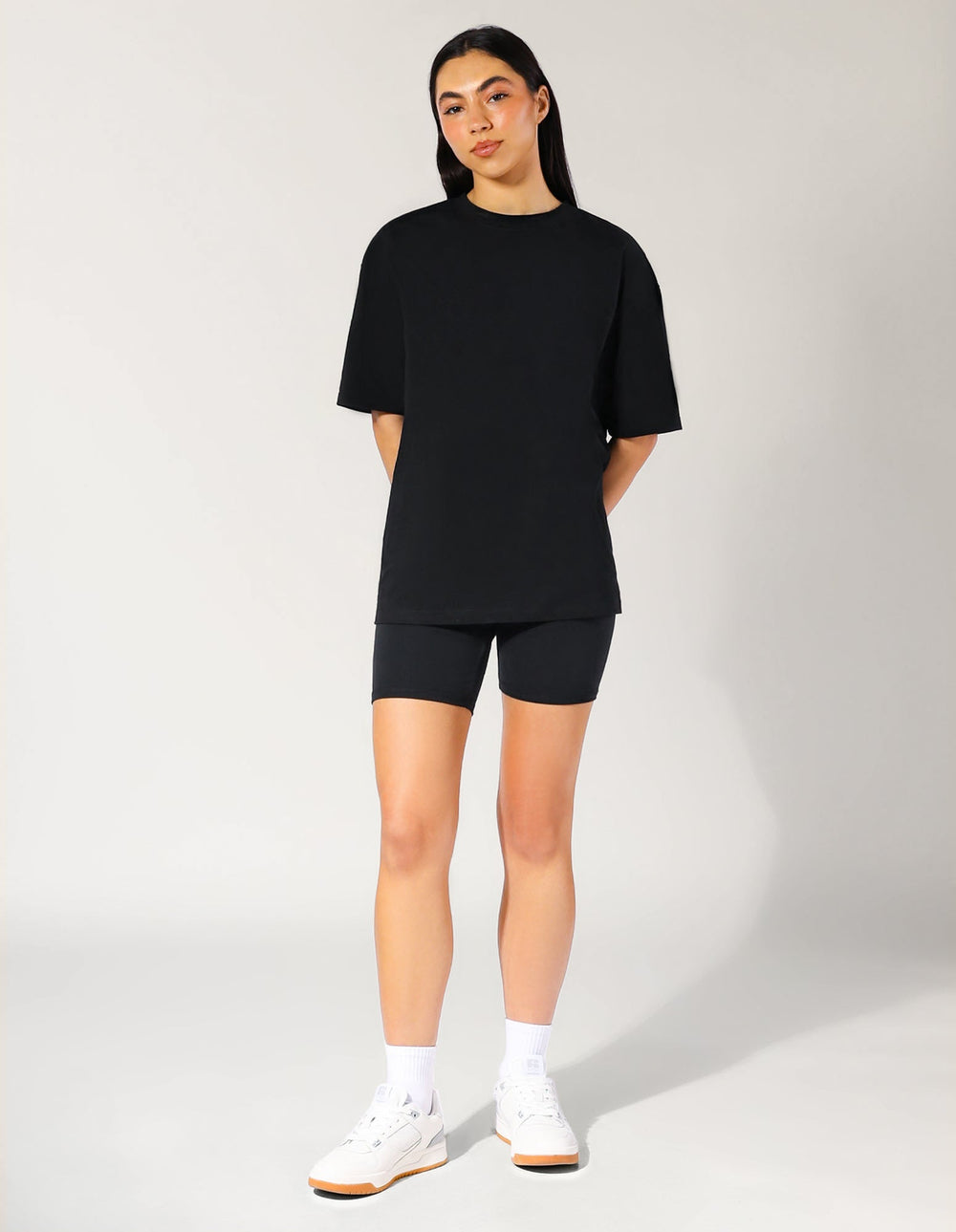 Women's R Logo Bike Short - Black