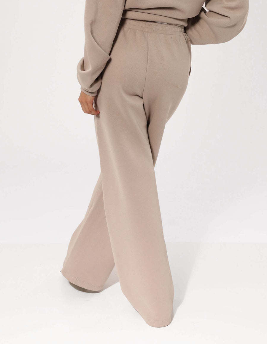 Russell Athletic Australia Women's R Tech Leisure Wide Leg Track Pant - String True Since 1902