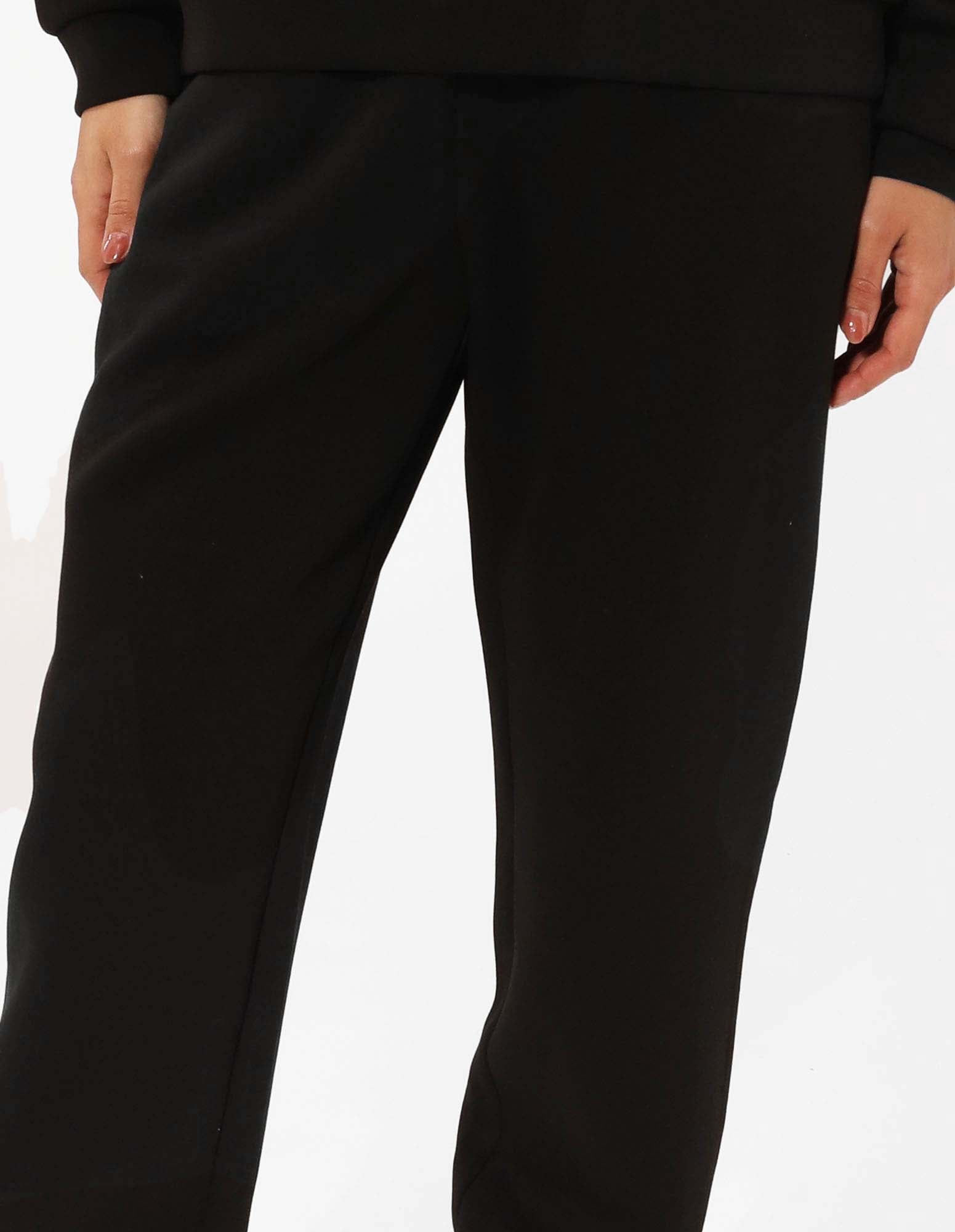 Russell Athletic Australia Women's R Tech Leisure Cuff Trackpant - Black True Since 1902