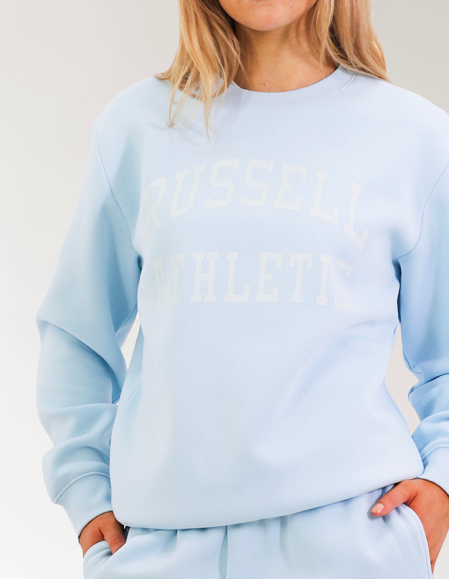 Russell Athletic Australia Arch Logo Women's Crew Sweat - Blue Breeze True Since 1902